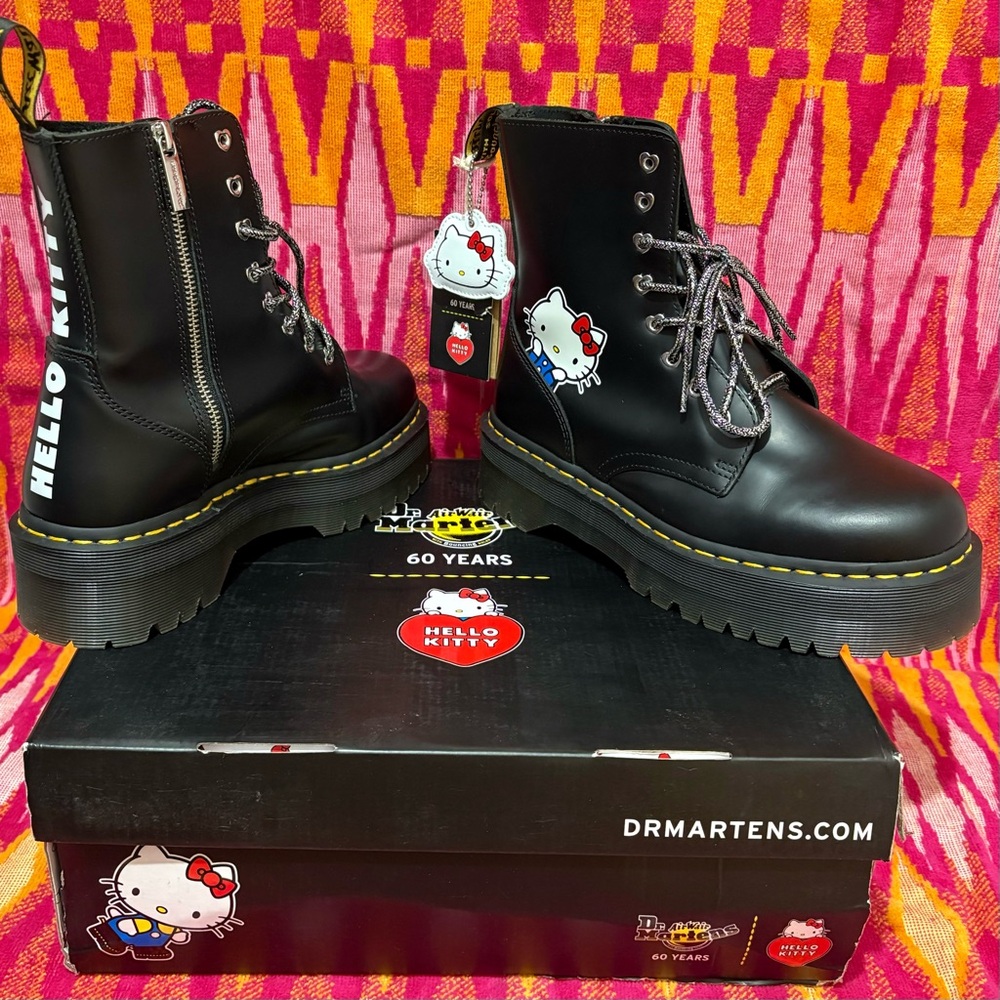 💖 Dr. Martens x Hello Kitty Jadon Limited Edition Boots